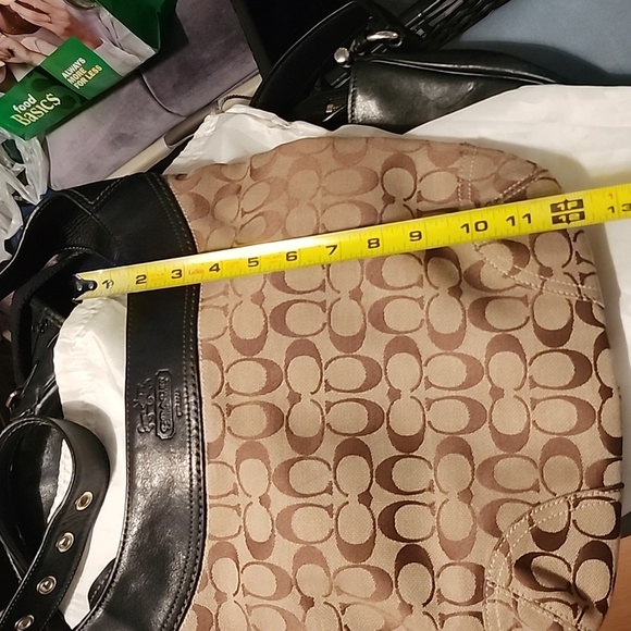 Pre-loved Large Coach Saddle Bag purse w/ Dustbag - Picture 2 of 11